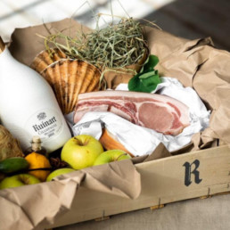 Ruinart et ses paniers enchantent les repas à domicile